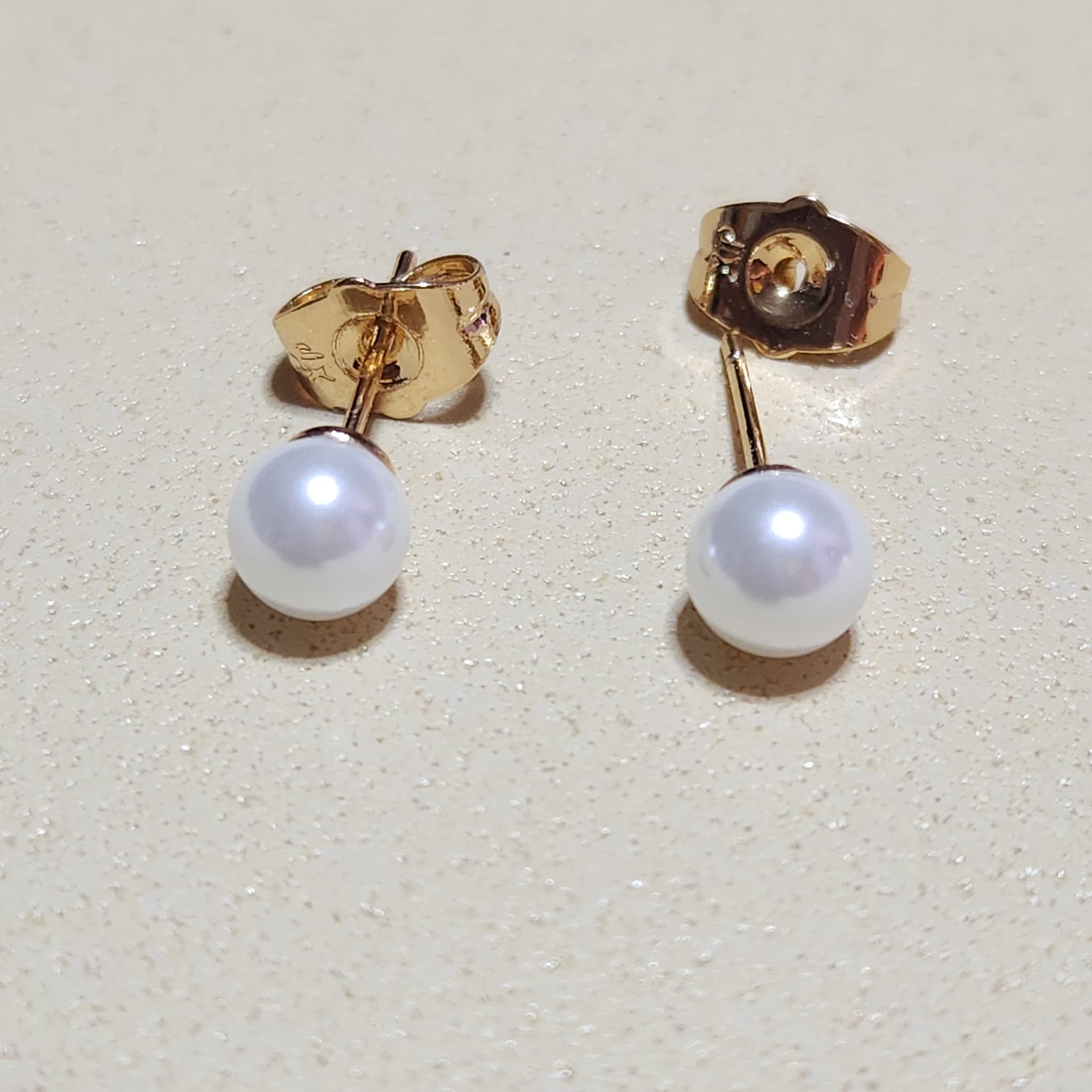 BROQUEL EN ORO LAMINADO MOD NÁCAR