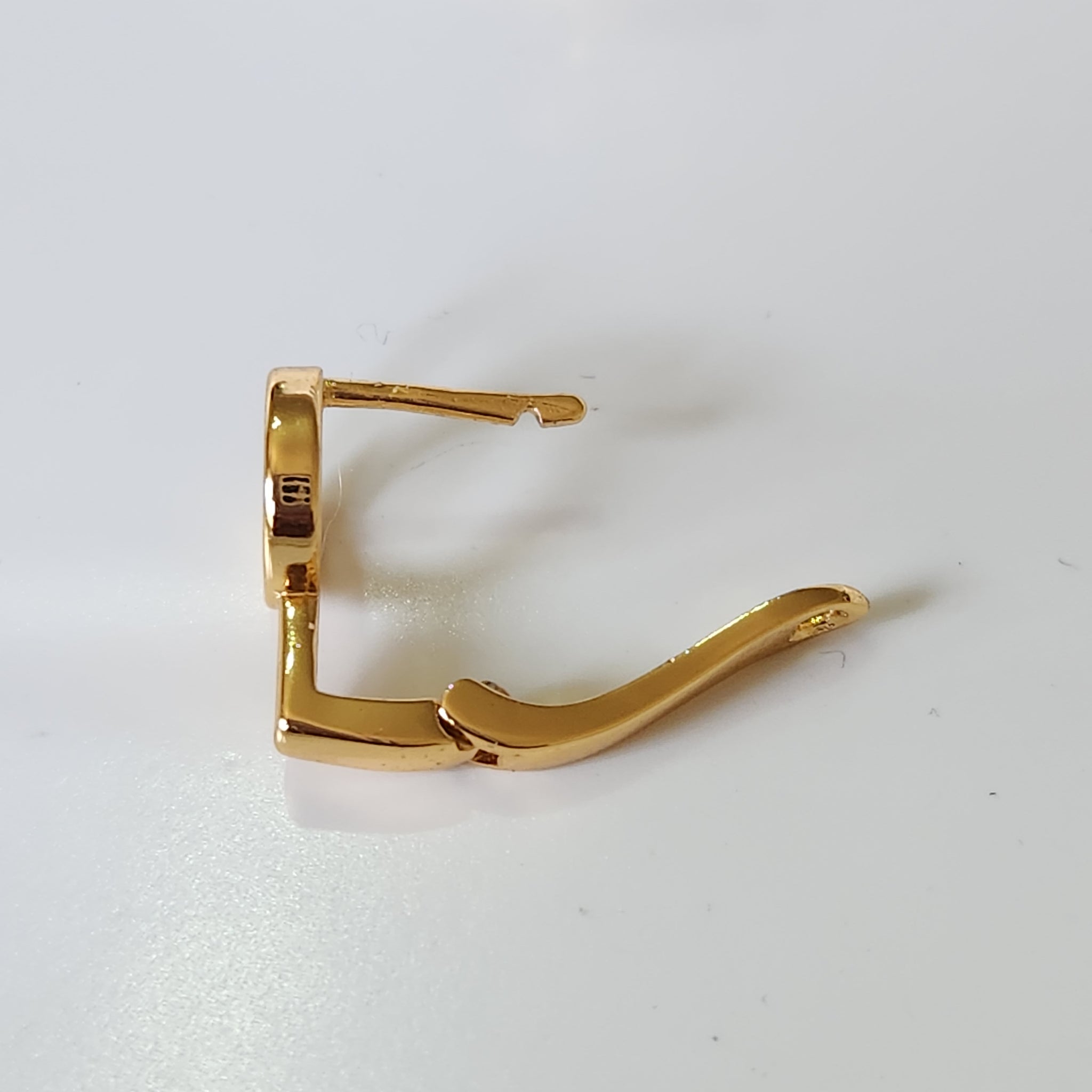 ARETES EN ORO LAMINADO MOD 2102