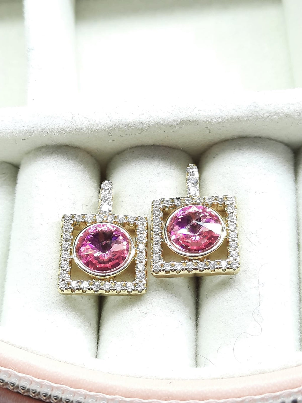 ARETES EN ORO LAMINADO SW MOD 1081